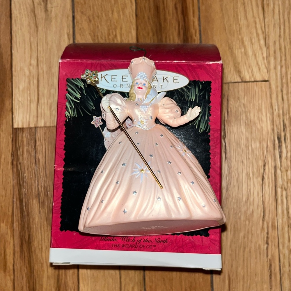 Glinda Ornament